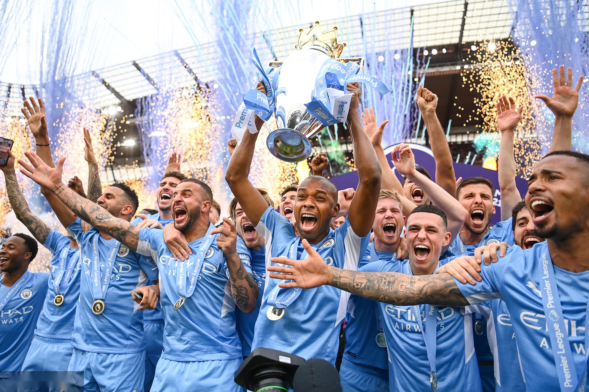 但球队的整 但球队的整